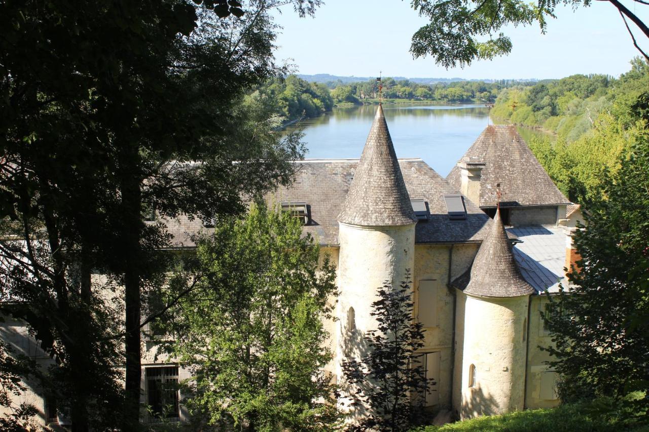 Chateau De Courtebotte Saint-Jean-de-Blaignac Екстериор снимка