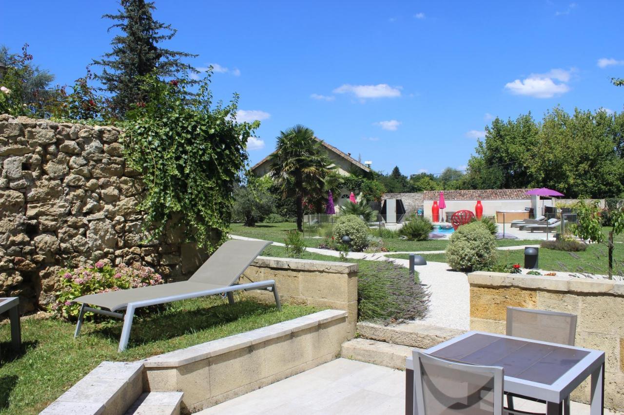 Chateau De Courtebotte Saint-Jean-de-Blaignac Екстериор снимка